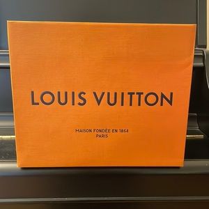 Louis Vuitton shopping bag